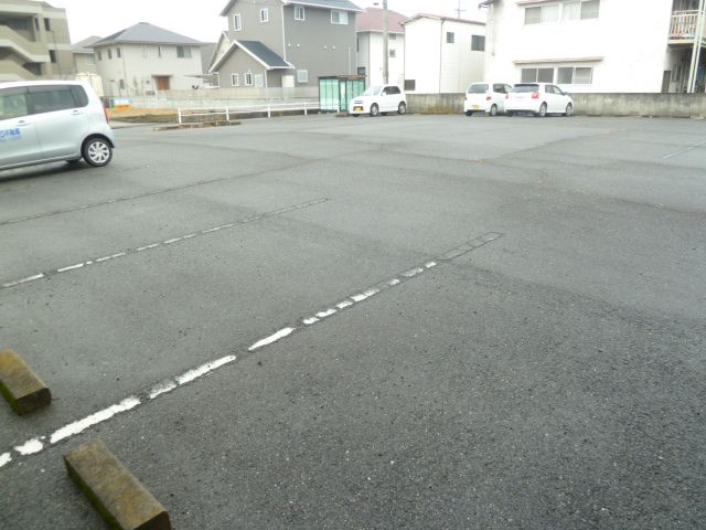 貸駐車場